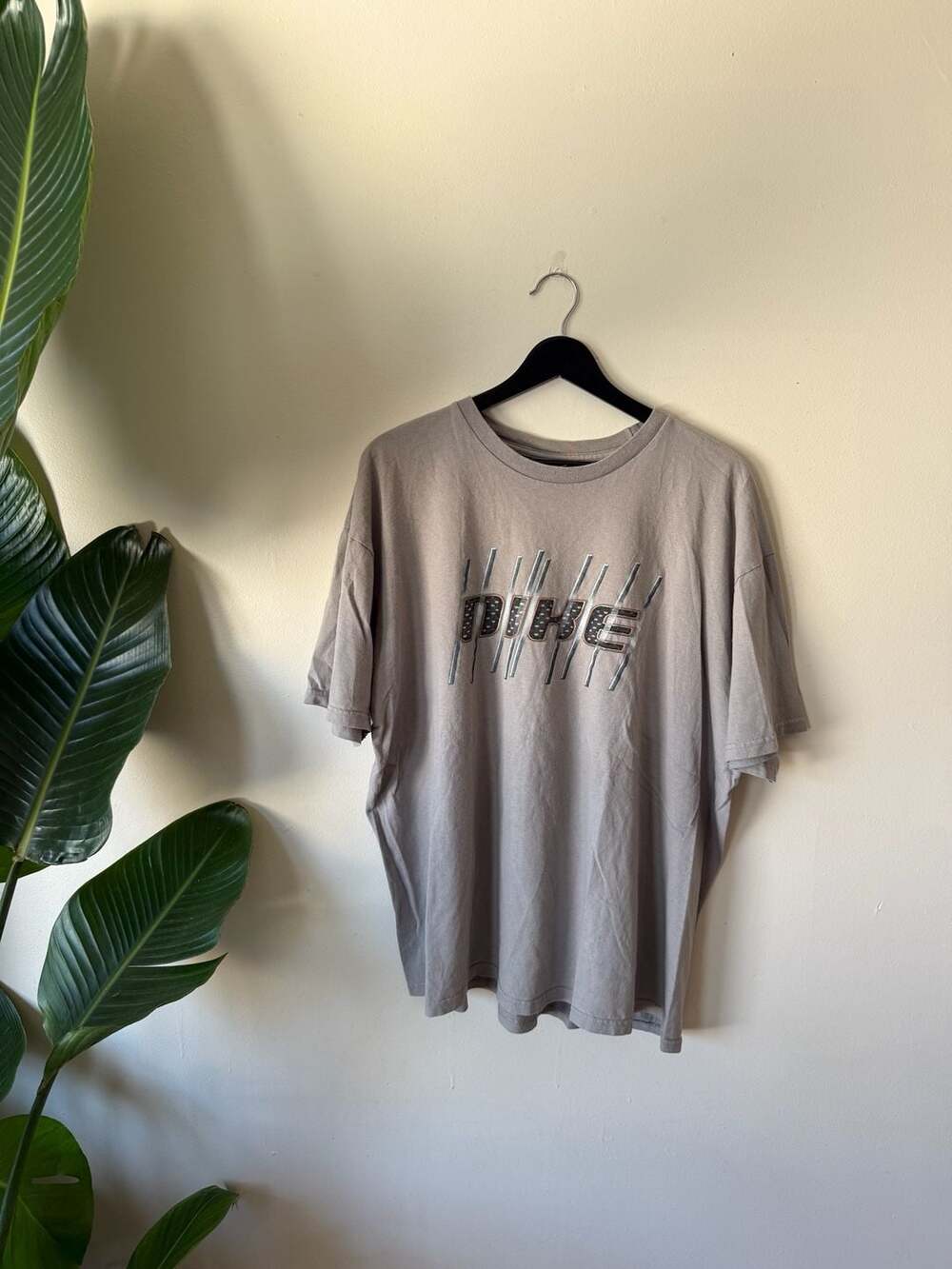 Vintage Nike Grey Graphic T-Shirt XL
